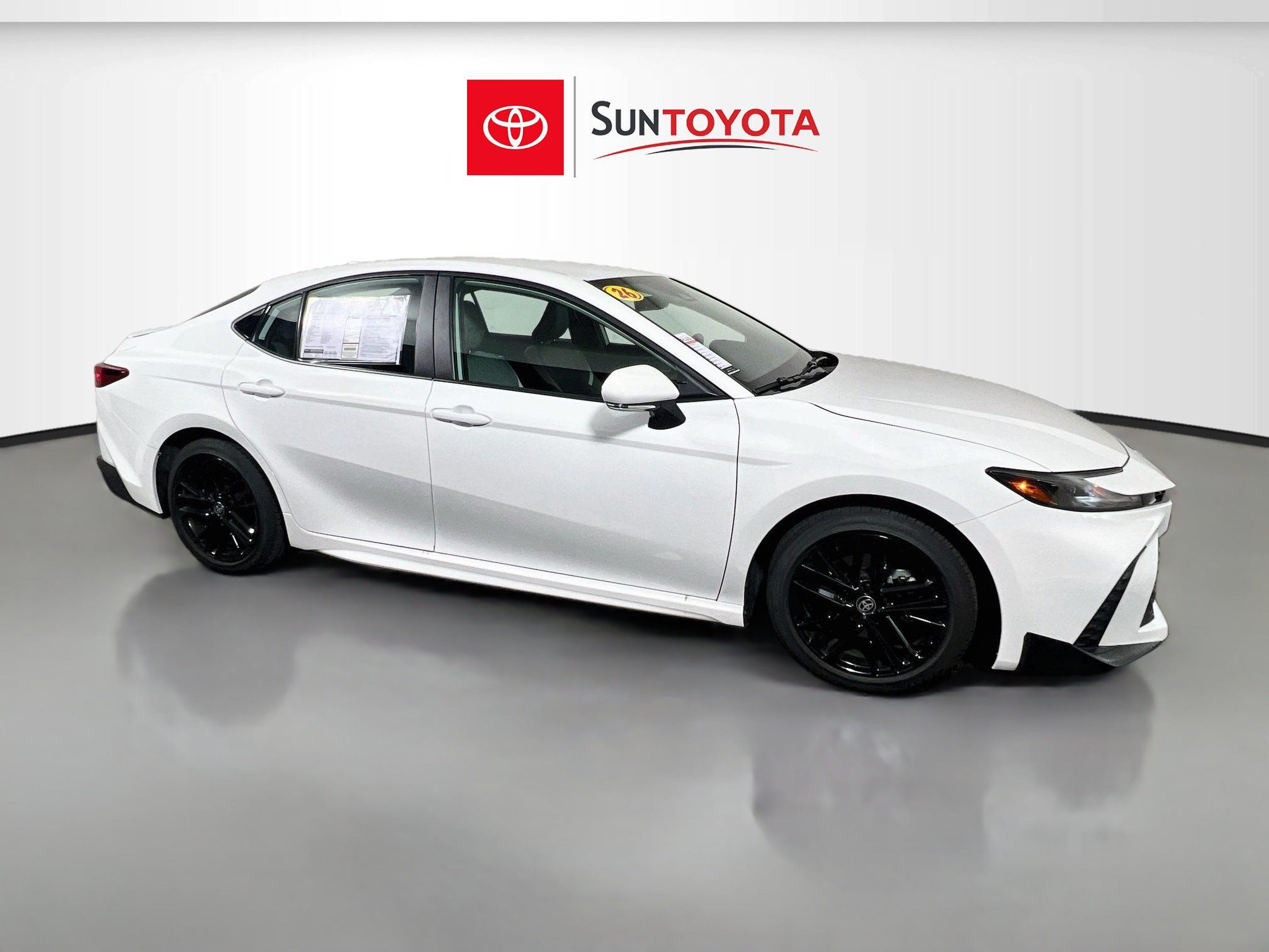 Used 2026 Toyota Camry SE w/ Convenience Package FWD image 1