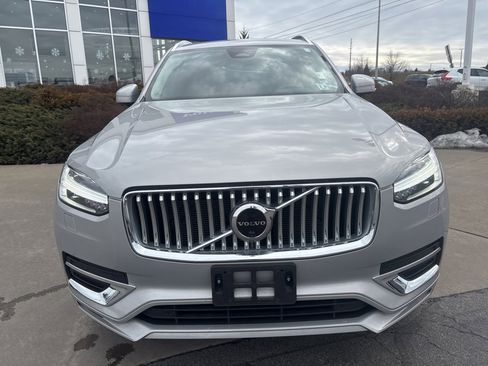 Certified 2023 Volvo XC90 B5 Plus image 3