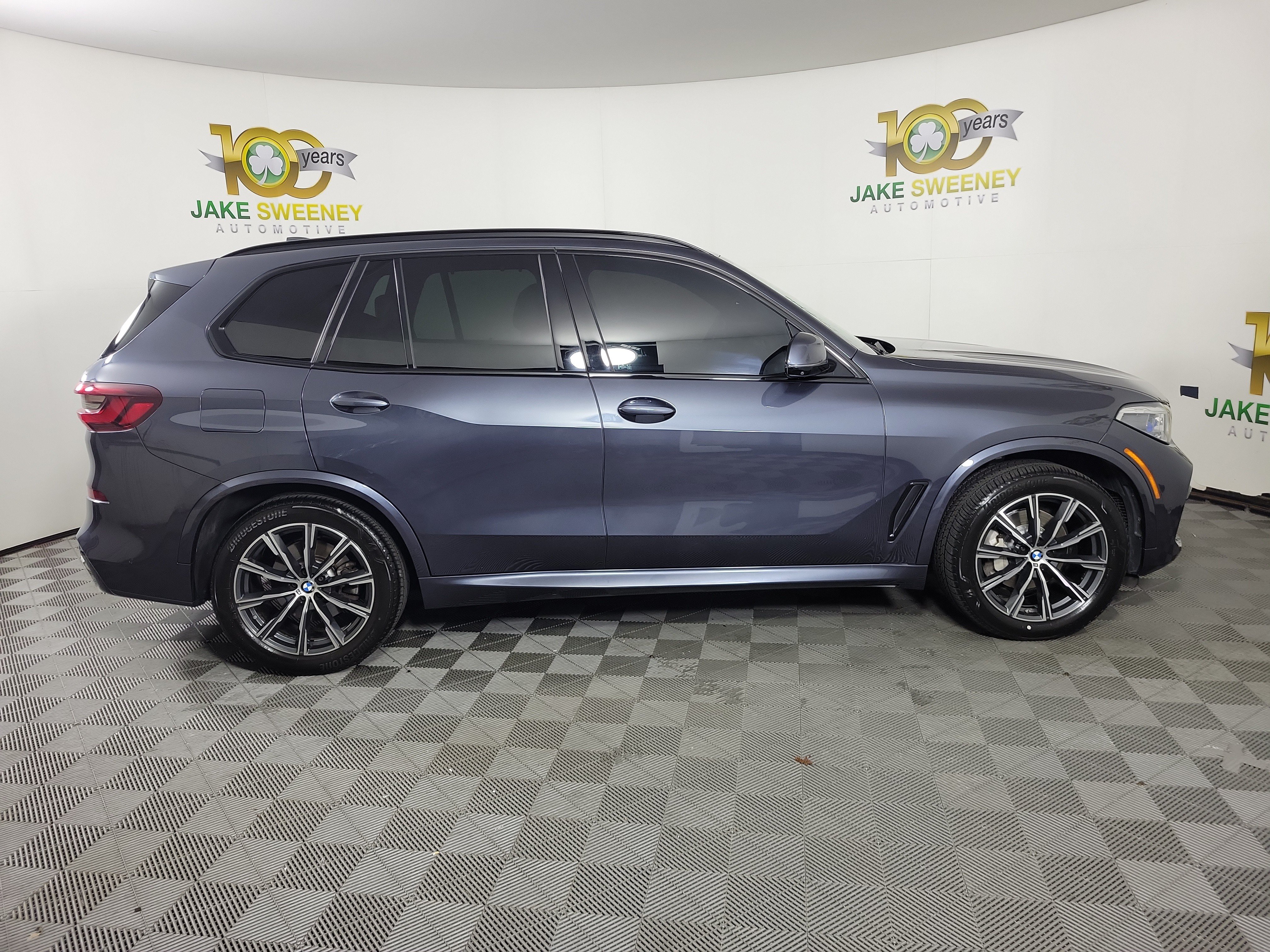 Used 2021 BMW X5 xDrive40i w/ M Sport Package AWD/4WD image 8
