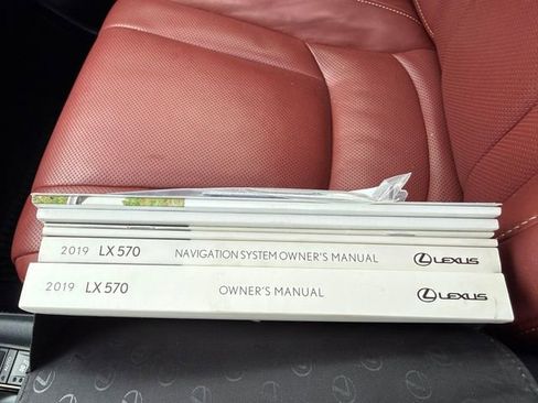 Used 2019 Lexus LX 570 4WD w/ Luxury Package image 34