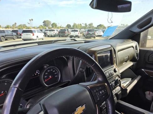 Used 2022 Chevrolet Silverado 2500 High Country w/ Safety Package II AWD/4WD image 5