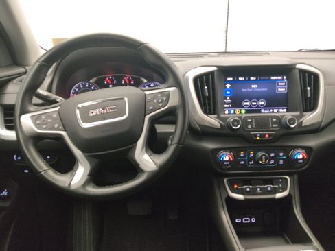 Used 2024 GMC Terrain SLT FWD image 22