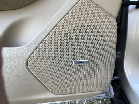 Used 2018 Cadillac XT5 FWD image 16