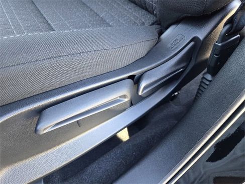 New 2026 Honda HR-V LX image 21