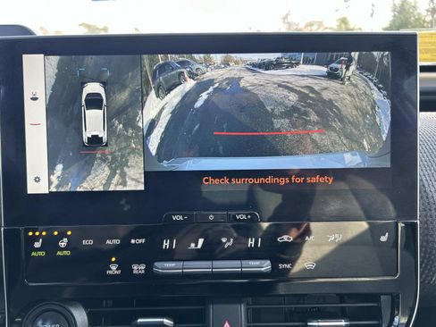 Used 2023 Subaru Solterra AWD image 26