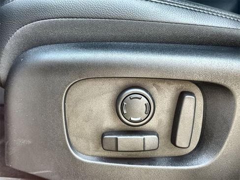 Certified 2024 Land Rover Range Rover Evoque Dynamic SE image 20