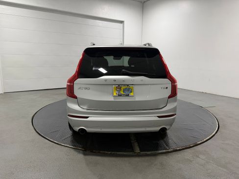 Used 2018 Volvo XC90 T5 Momentum w/ Convenience Package image 32