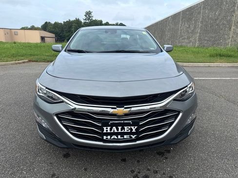 Used 2024 Chevrolet Malibu LT FWD image 2