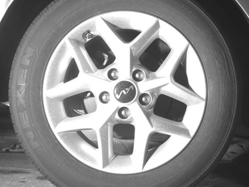 Used 2025 Kia Soul LX w/ LX Technology Package image 15