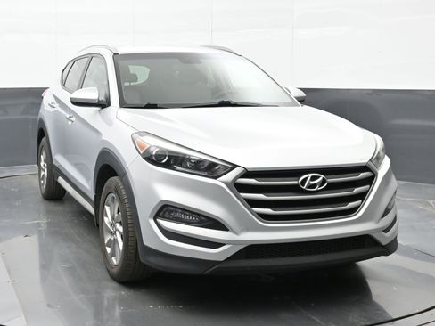 Used 2018 Hyundai Tucson SEL image 3