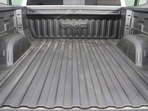 New 2026 GMC Sierra 1500 AT4 w/ AT4 Premium Package AWD/4WD image 23