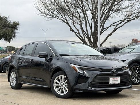 New 2026 Toyota Corolla XLE image 2