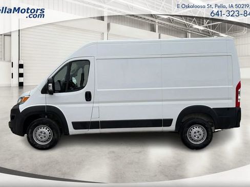 Used 2025 RAM ProMaster 2500 w/ Convenience Group FWD image 6