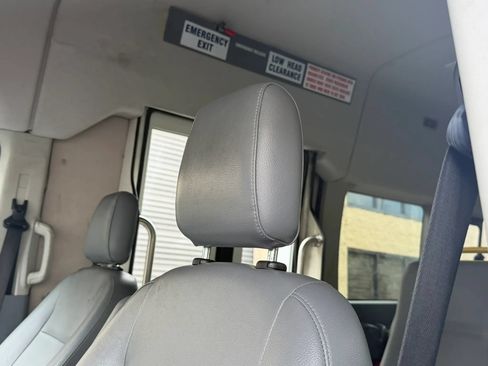 Used 2019 Ford Transit 350 XL RWD image 24
