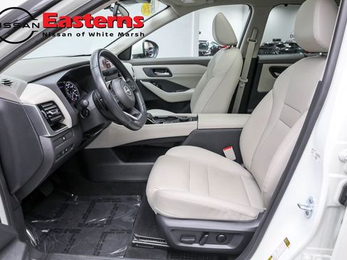 Used 2023 Nissan Rogue SL w/ SL Premium Package image 14