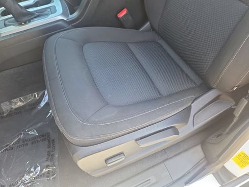 Used 2022 Chevrolet Colorado LT w/ Safety Package RWD image 26