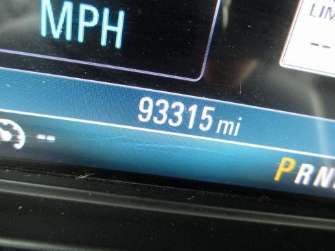 Used 2019 Buick Envision Essence image 28