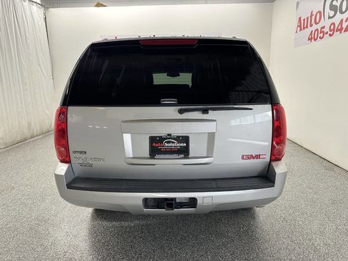 Used 2011 GMC Yukon SLE image 6