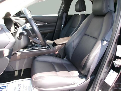 Used 2023 MAZDA CX-30 AWD 2.5 S w/ Premium Package image 13