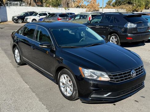 Used 2016 Volkswagen Passat 1.8T S image 2