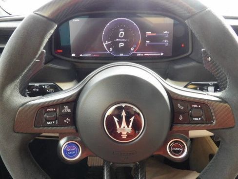 Used 2023 Maserati MC20 Spyder image 36