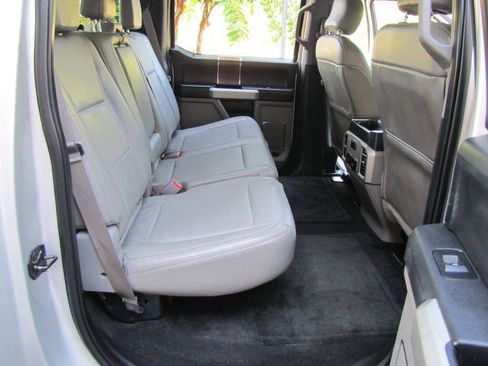 Used 2017 Ford F150 Lariat RWD image 19