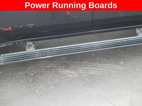 Used 2024 GMC Sierra 2500 AT4 w/ AT4 Premium Plus Package AWD/4WD image 16