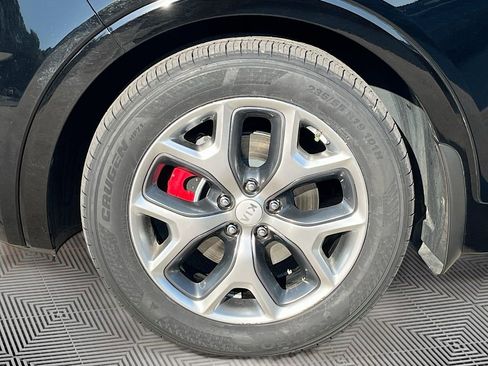 Used 2018 Kia Sorento SX FWD image 11