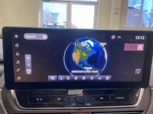 Used 2024 Nissan Altima 2.5 SV w/ SV Premium Package image 27