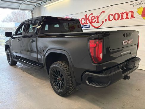 Used 2023 GMC Sierra 1500 AT4X image 9