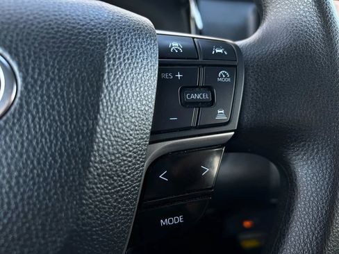 Used 2025 Toyota Camry LE image 10