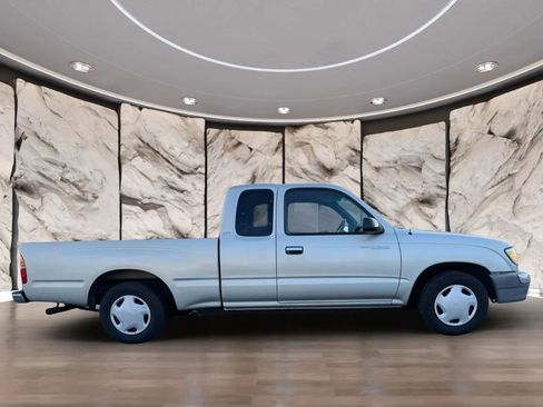 Used 2000 Toyota Tacoma 2WD Xtracab image 4