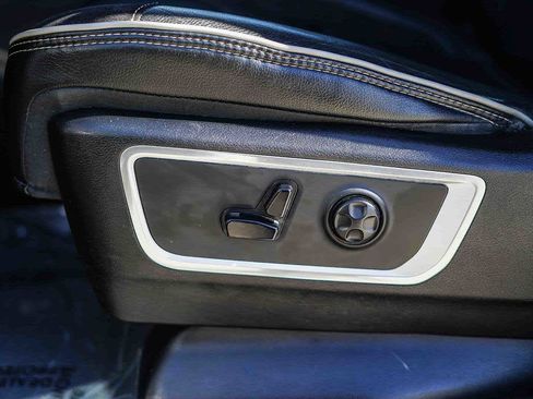 Used 2020 RAM 1500 Laramie image 35