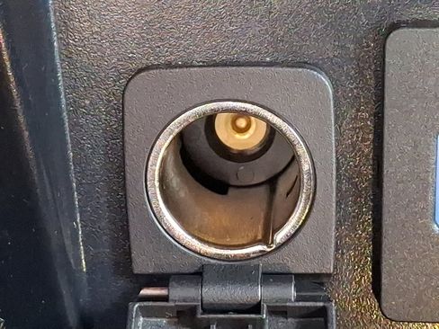 Certified 2022 Ford Explorer XLT image 24