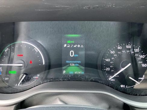 Certified 2024 Toyota Sienna XLE image 26