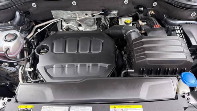Used 2024 Volkswagen Atlas Cross Sport SE FWD image 36