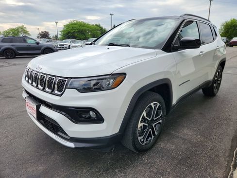 Used 2024 Jeep Compass Limited AWD/4WD image 7