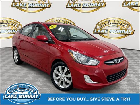 Used 2013 Hyundai Accent GLS w/ Premium Pkg image 1