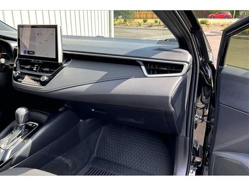 Used 2025 Toyota Corolla SE w/ SE Premium Package AWD/4WD image 16