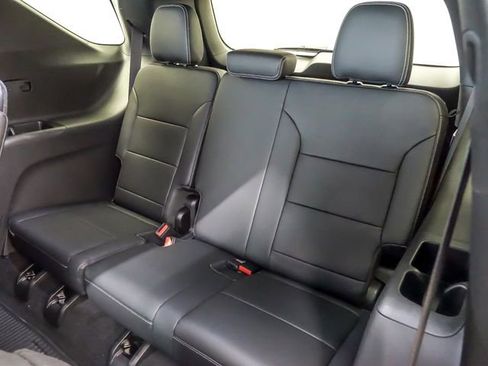 New 2026 Chevrolet Traverse LT w/ LPO, Floor Liner Package FWD image 11