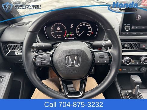 Used 2025 Honda Civic Sport image 21