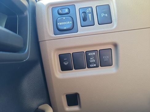 Used 2013 Toyota 4Runner SR5 w/ Premium Pkg RWD image 31
