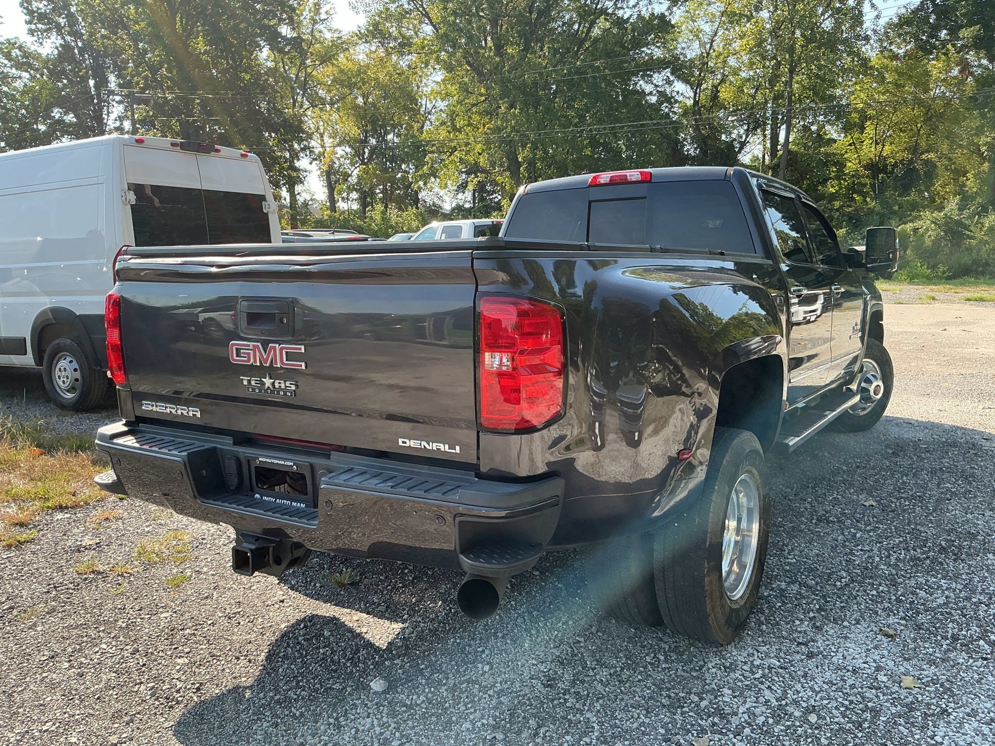 Used 2016 GMC Sierra 3500 Denali w/ Duramax Plus Package AWD/4WD image 3