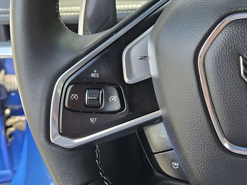 Used 2021 Chevrolet Corvette Stingray Preferred Conv w/ Z51 Performance Package RWD image 23