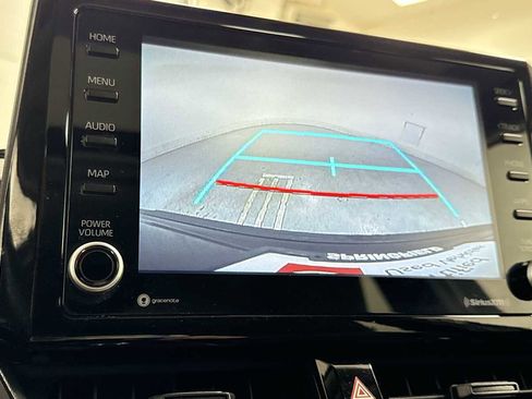 Certified 2022 Toyota Corolla Cross LE image 19