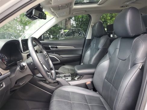 Certified 2022 Kia Telluride EX w/ EX Premium Package image 16