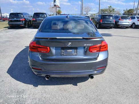 Used 2016 BMW 340i Sedan w/ Technology Package image 4