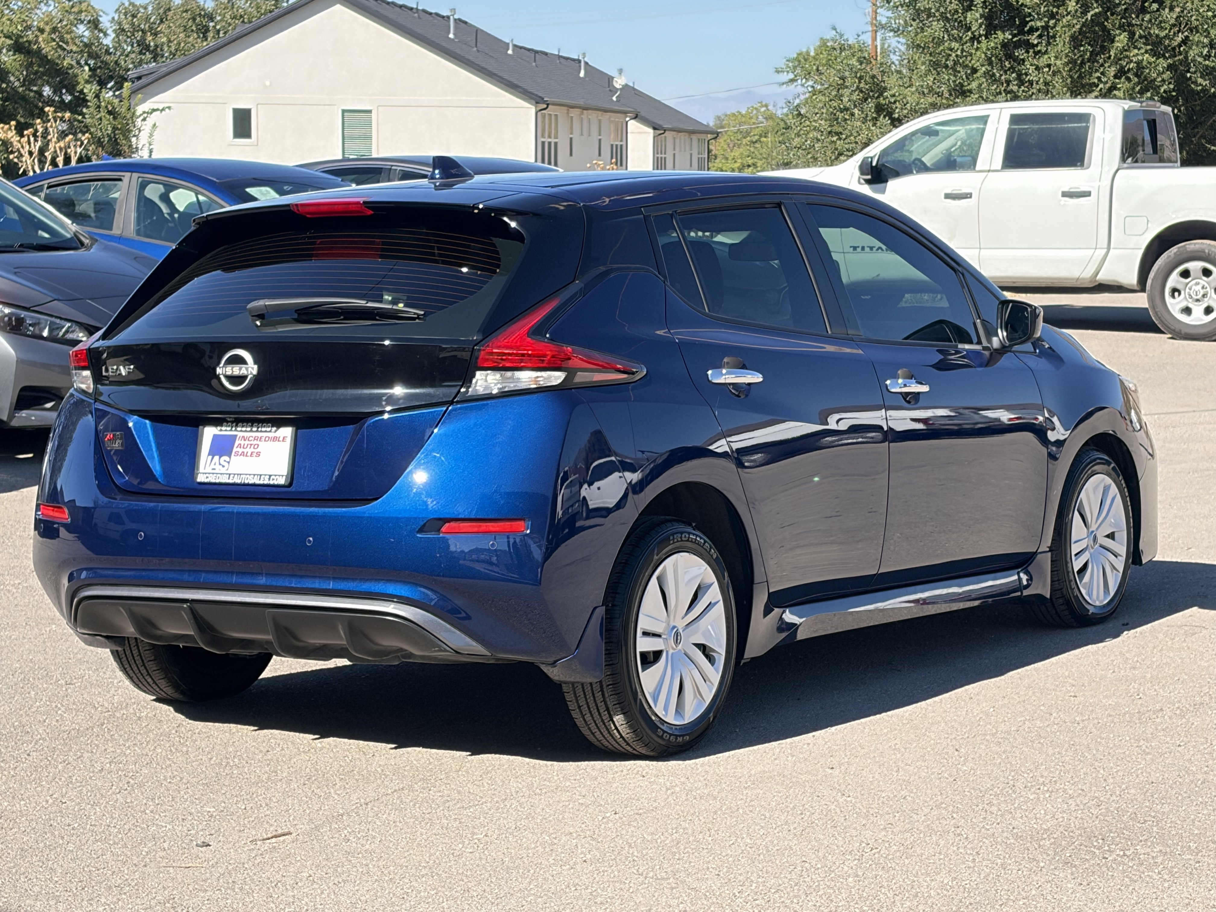 Used 2025 Nissan Leaf S FWD image 6
