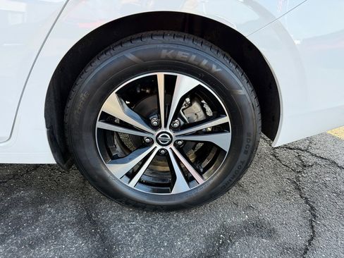 Used 2023 Nissan Sentra SV image 29