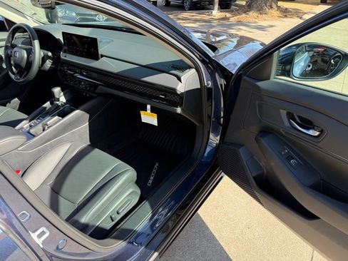 Certified 2025 Honda Accord EX-L image 19